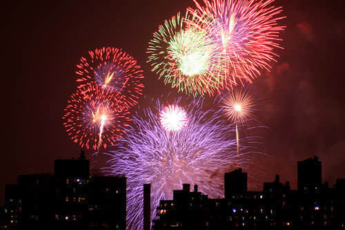 182225904 ce41b2a3f3 100 Breathtaking Fireworks Photography Around The World