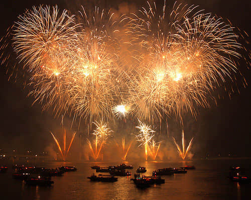 210718962 62d9b1fc84 100 Breathtaking Fireworks Photography Around The World