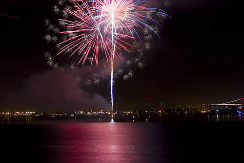 2153475927 48bba96b7c 100 Breathtaking Fireworks Photography Around The World
