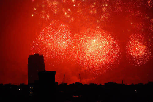 2639743907 3ee6edbe54 100 Breathtaking Fireworks Photography Around The World