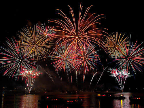 310337864 56384b5054 100 Breathtaking Fireworks Photography Around The World