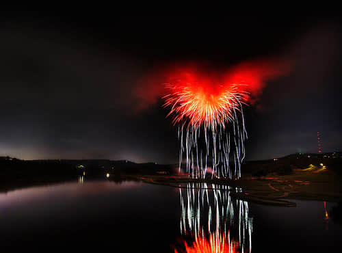 752319396 5a15216b65 100 Breathtaking Fireworks Photography Around The World