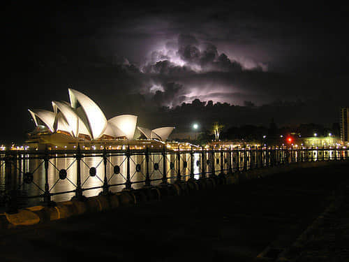 Sydney Opera House 60 Examples of Beautiful Night Shots