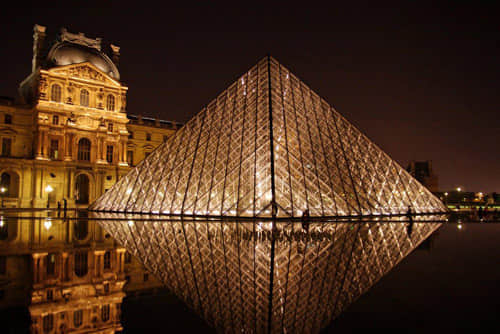 The Louvre at Night 60 Examples of Beautiful Night Shots