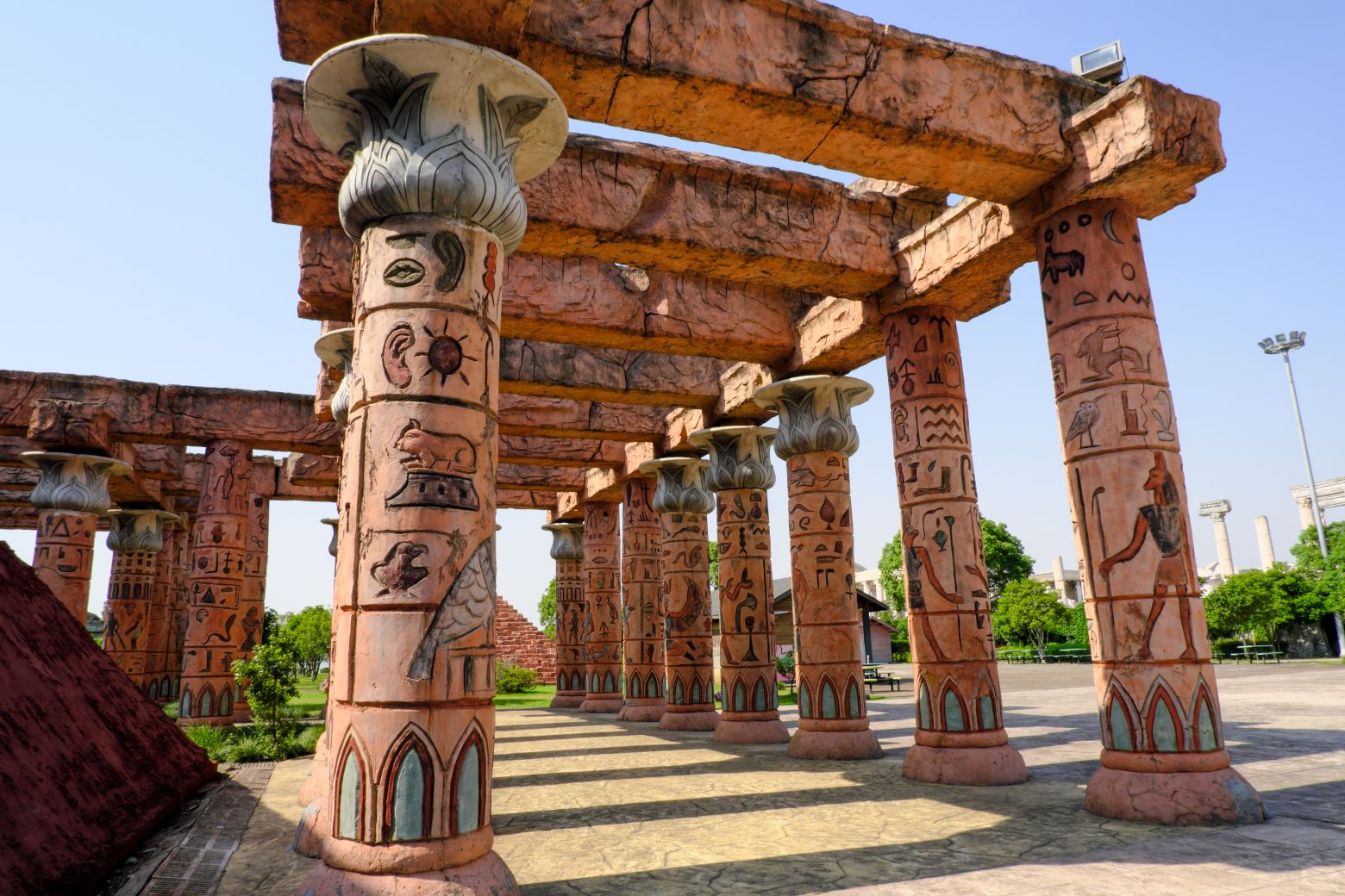 古埃及走廊柱子背景 - 免费商用图库